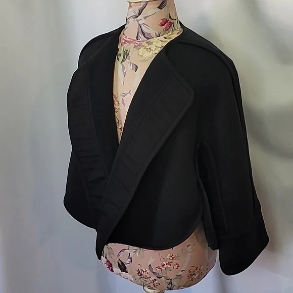 KIT & ACE Concordia Heavy Cape Cotton Wrap - Picture 3 of 8